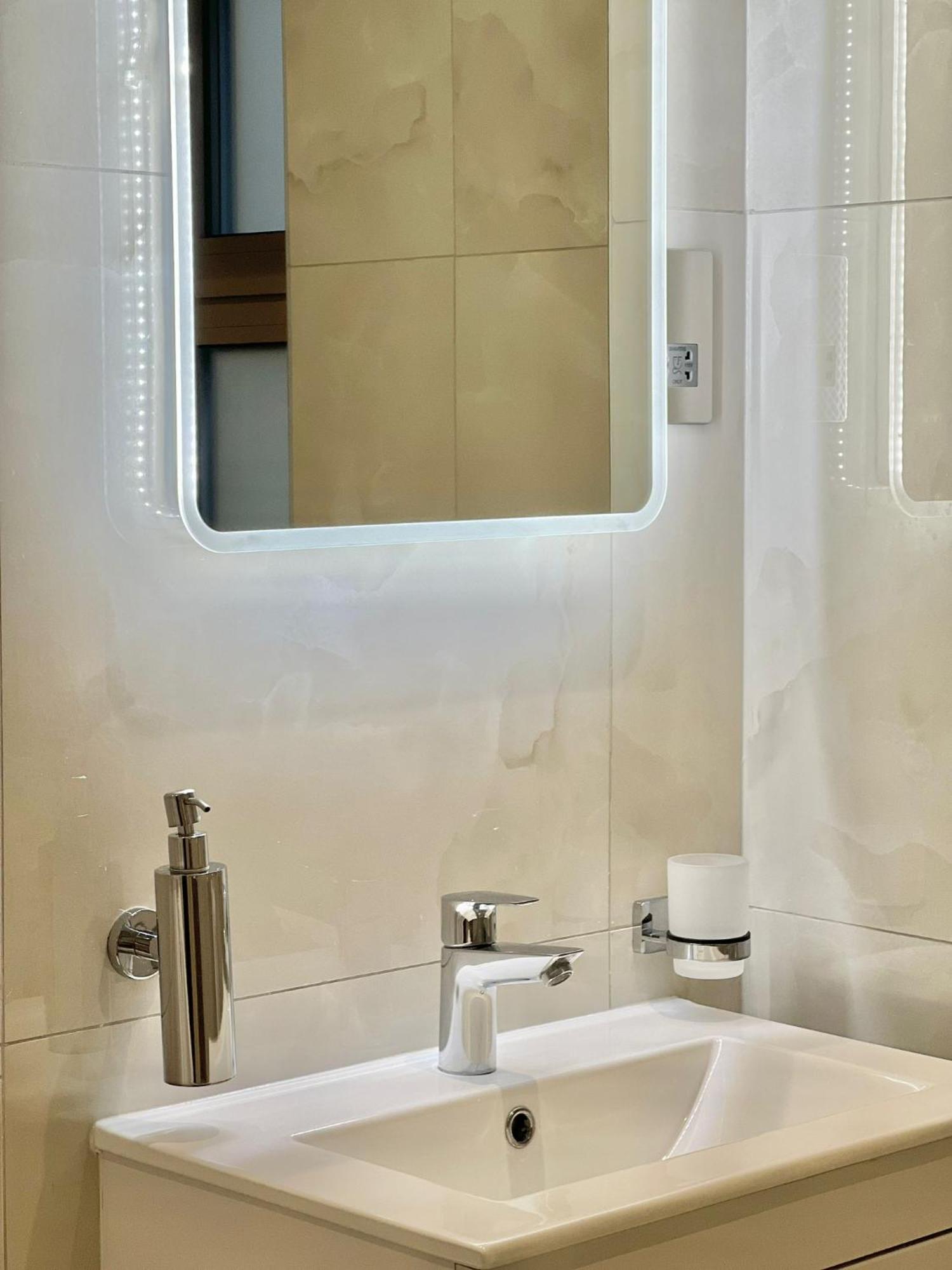 Kensington House By Solitaire Suites Slough Extérieur photo